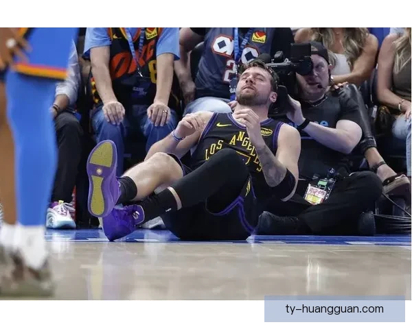湖人连败东契奇里夫斯遭打击 霍华德喊话愿复出助球队